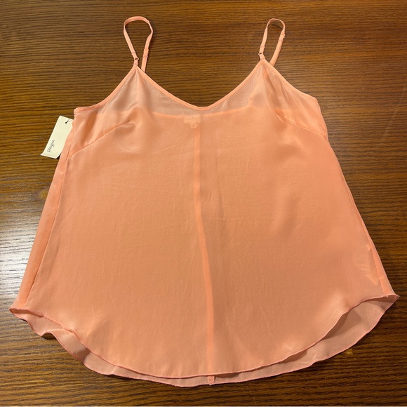 NWT | Aritzia | Wilfred Lightweight Tank Top - Picture 3 of 6